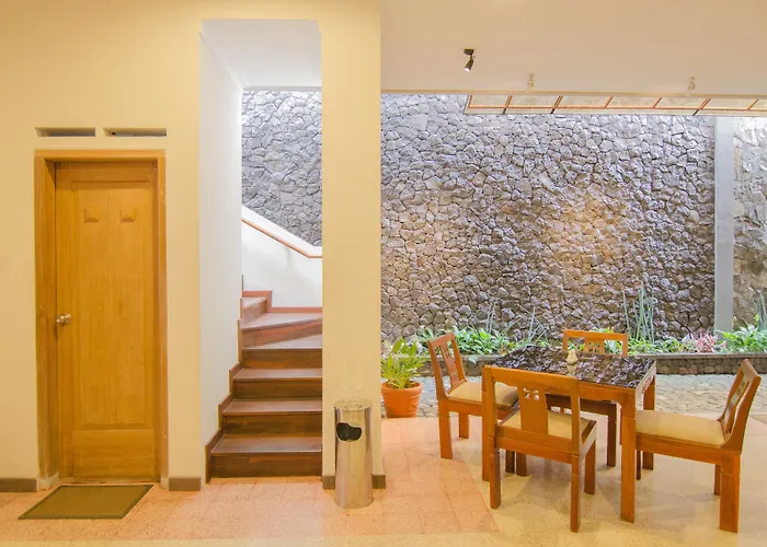 Helena Guest House Malang